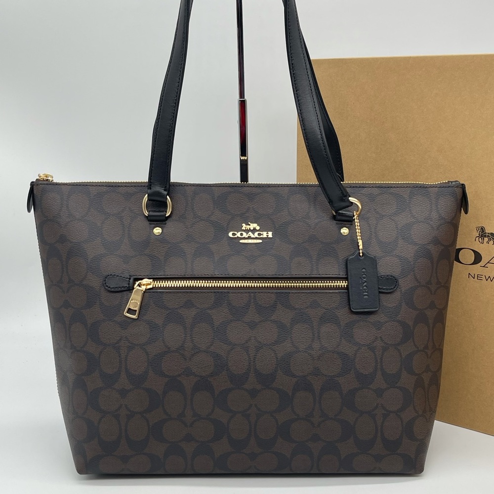 Coach Gallery Tote Bag in Signature Canvas